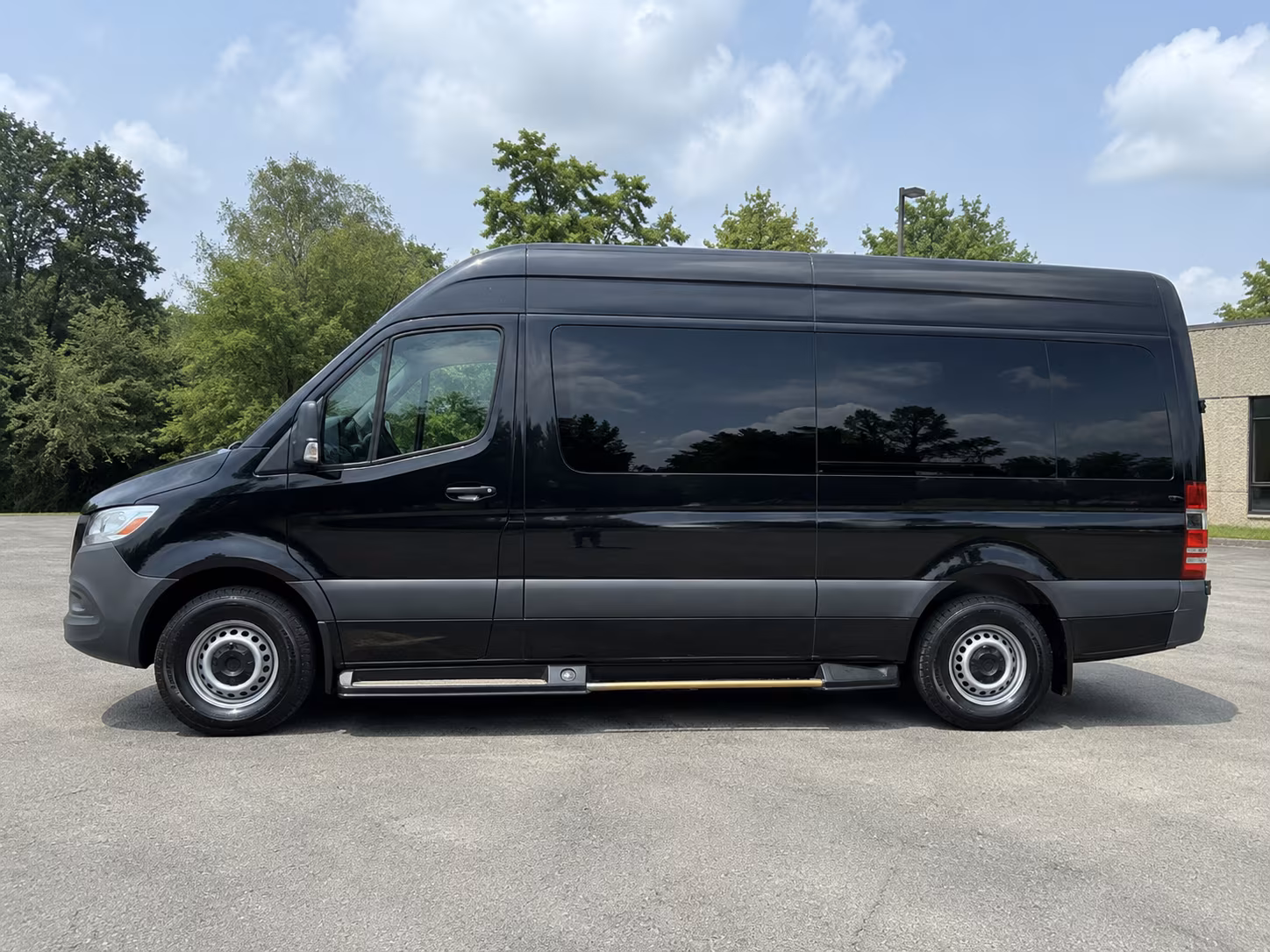 Clarksville Wedding Transportation & Shuttle Service