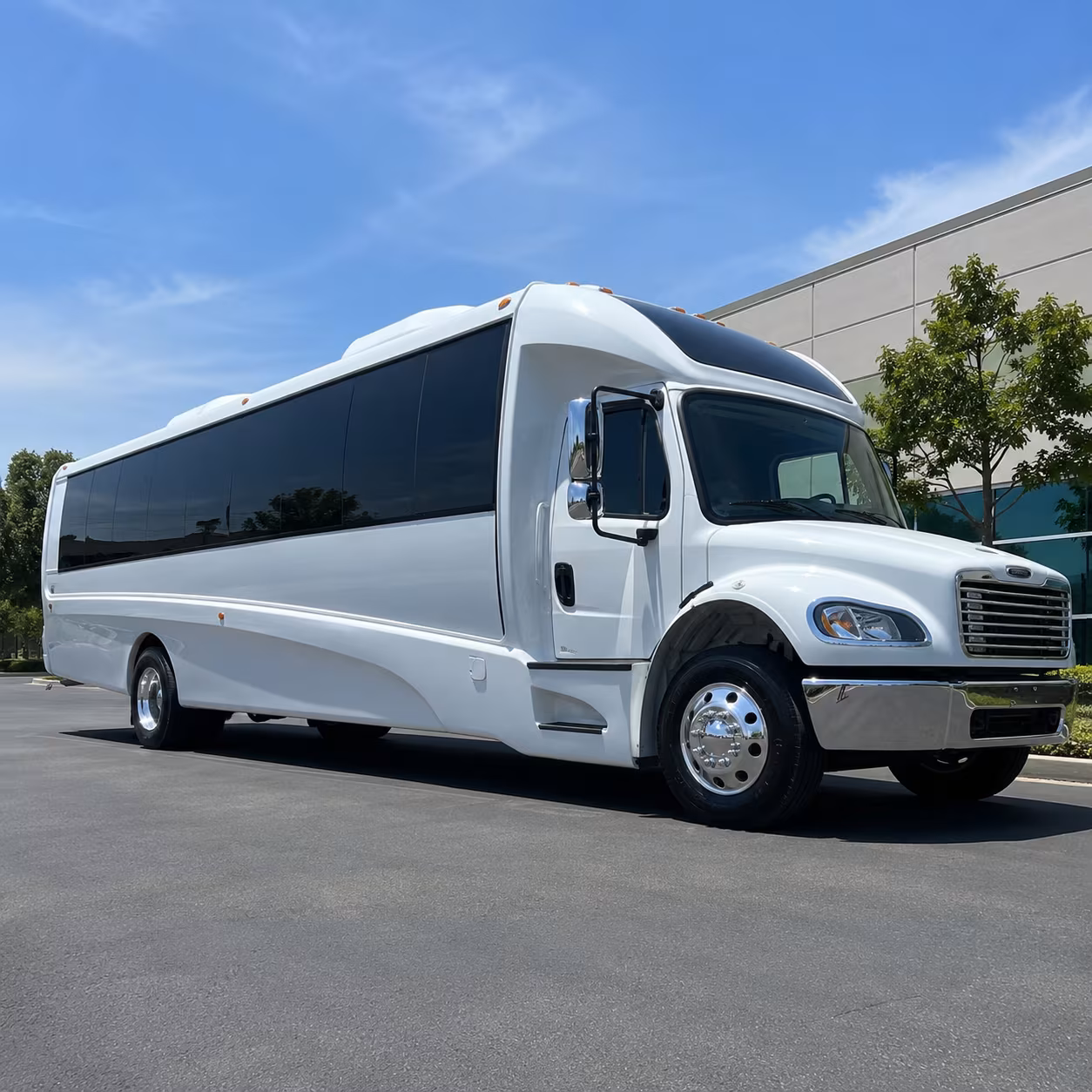 Nashville Airport Shuttle & Transportation party bus exterior