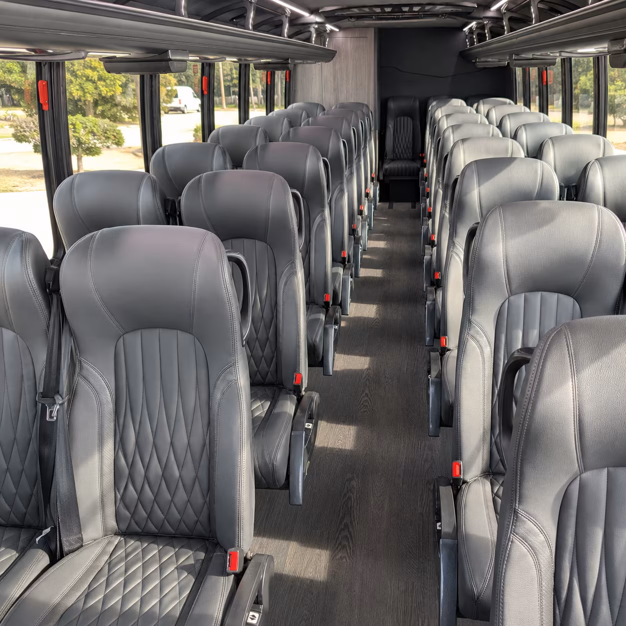 Nashville Airport Shuttle & Transportation party bus exterior