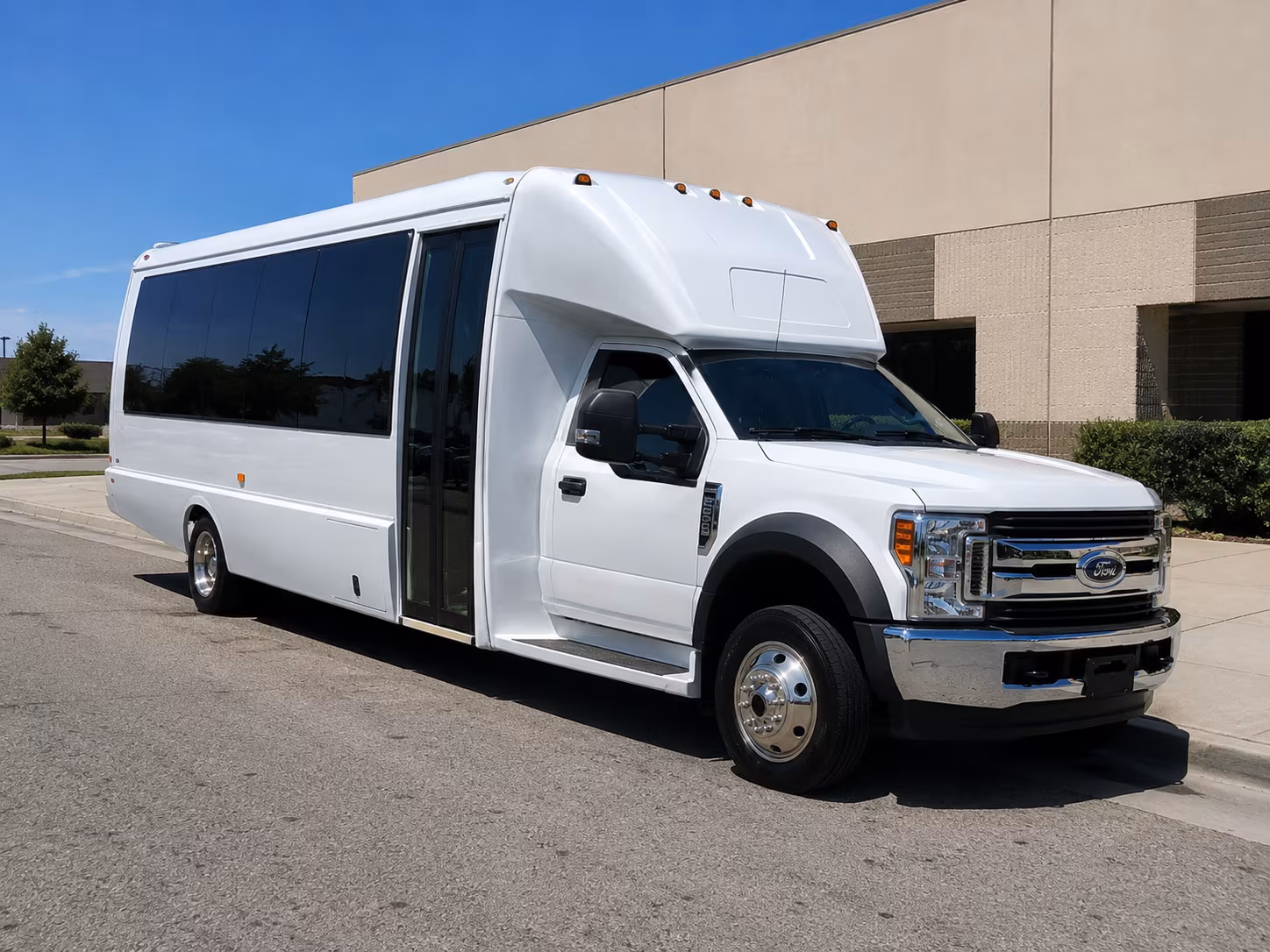 Nashville Corporate Transportation party bus exterior
