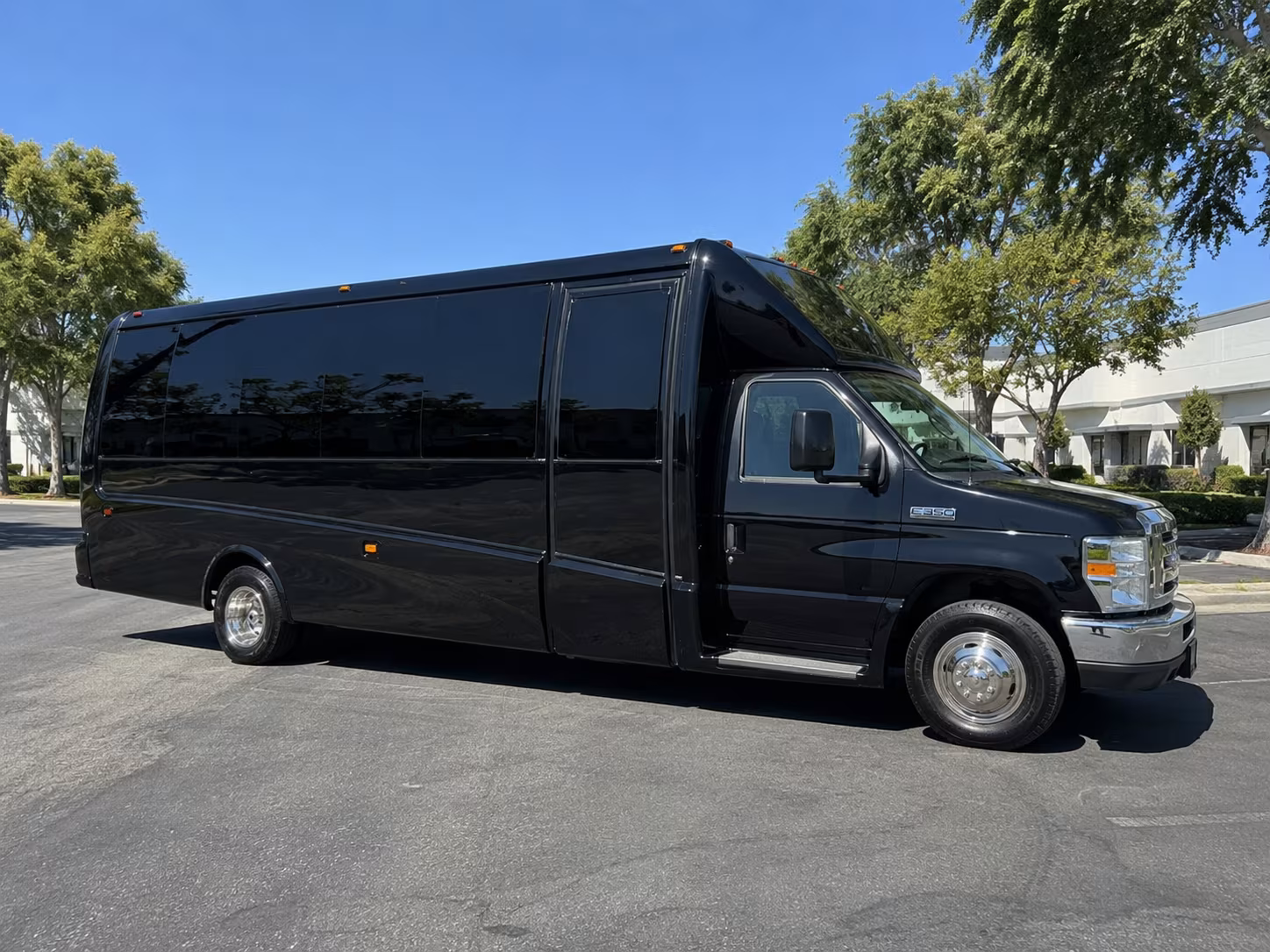 Nashville Prom & Homecoming Transportation party bus exterior