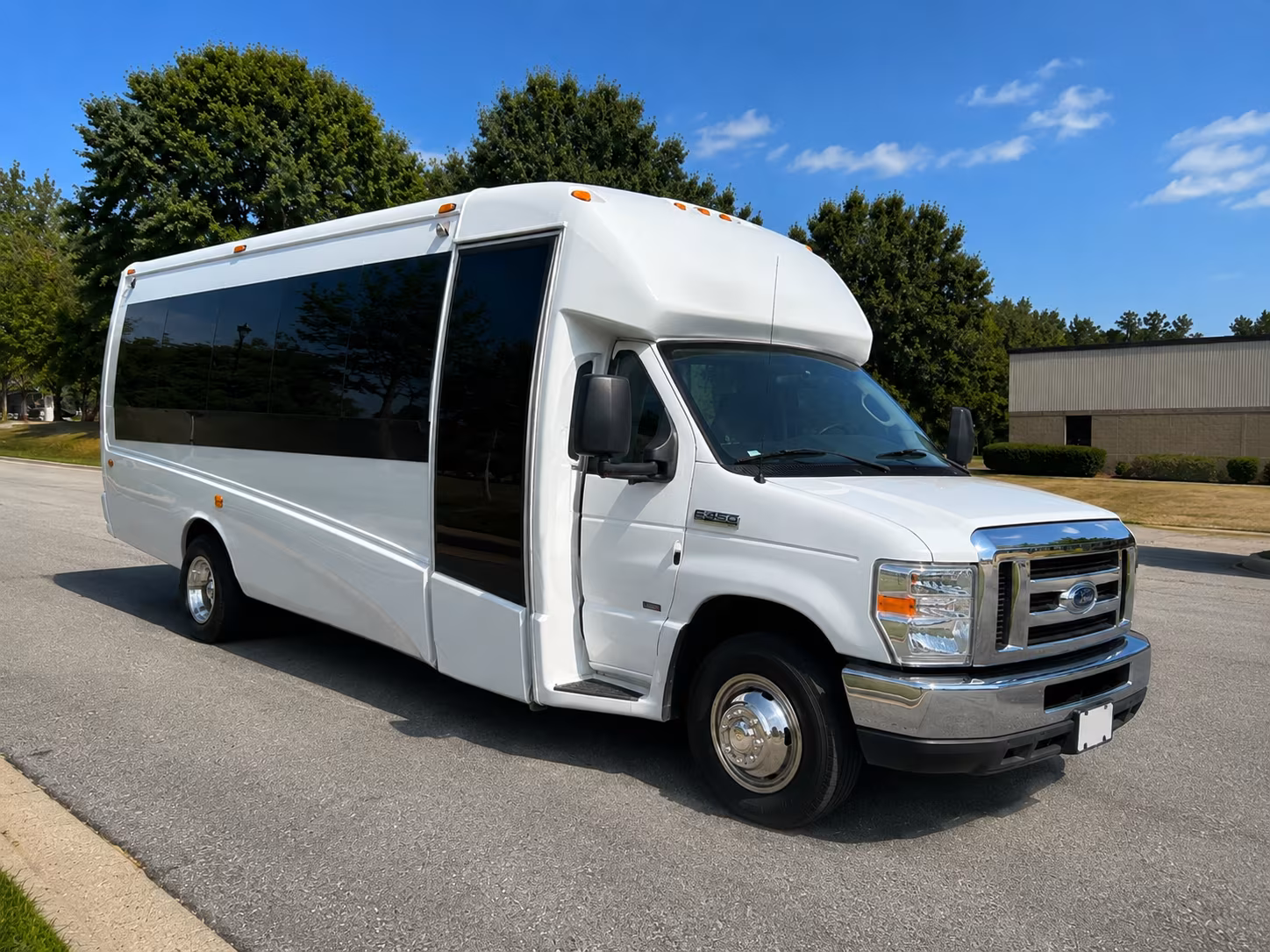 Nashville Wedding Transportation & Shuttle Service