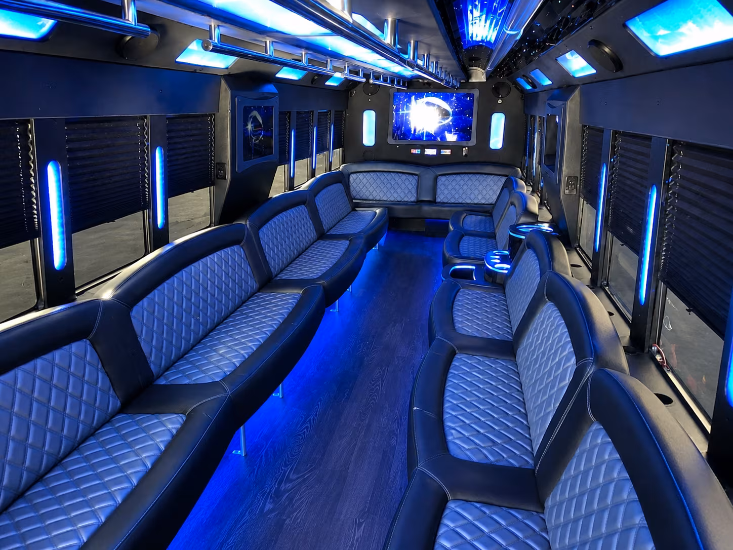 Nashville Winery Tour & Pub Crawl Transportation party bus exterior