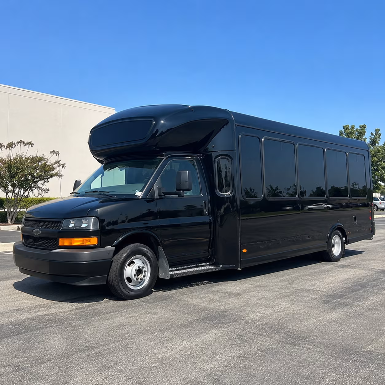 Nashville Winery Tour & Pub Crawl Transportation